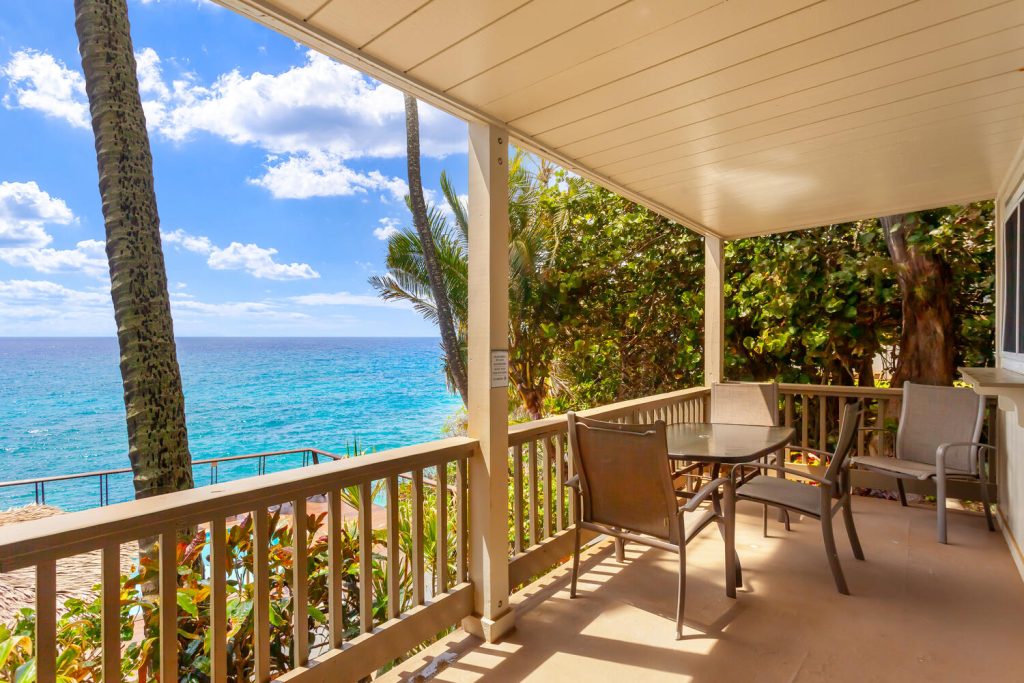 Palms 104 Oceanfront with Pool