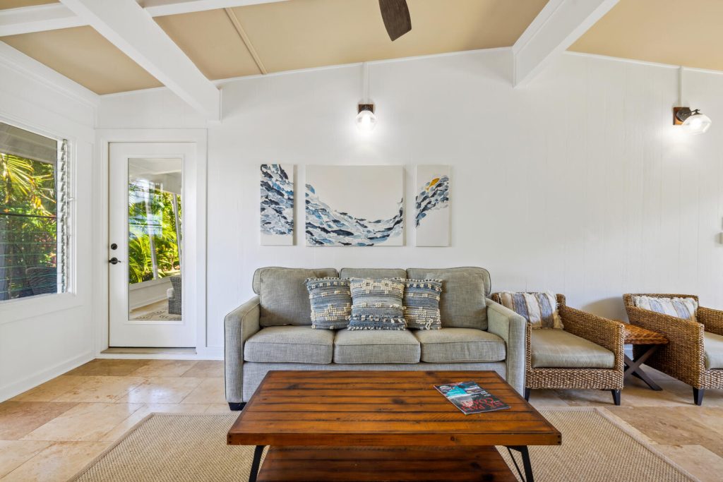 Nalo Rd 3 Bedroom Private Garden view