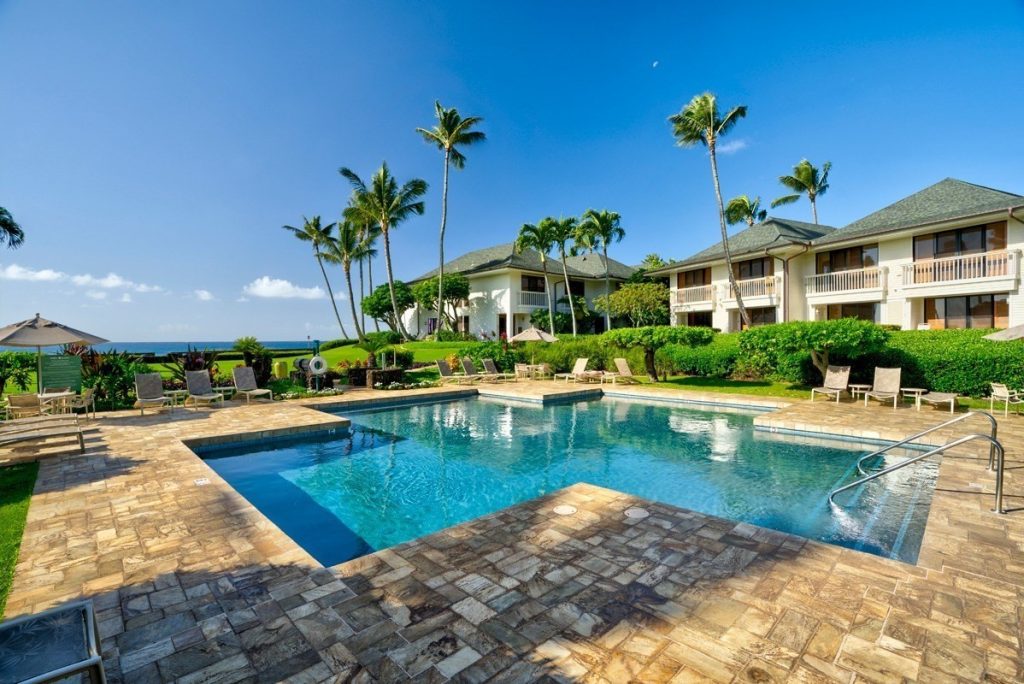 Kapili 9 Oceanfront Condo