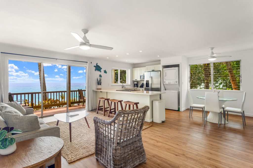 Palms 104 Oceanfront with Pool