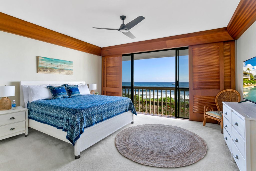 Kapili 52 Oceanfront Condo